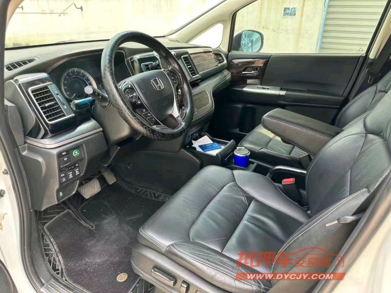 烟台17年本田艾力绅4