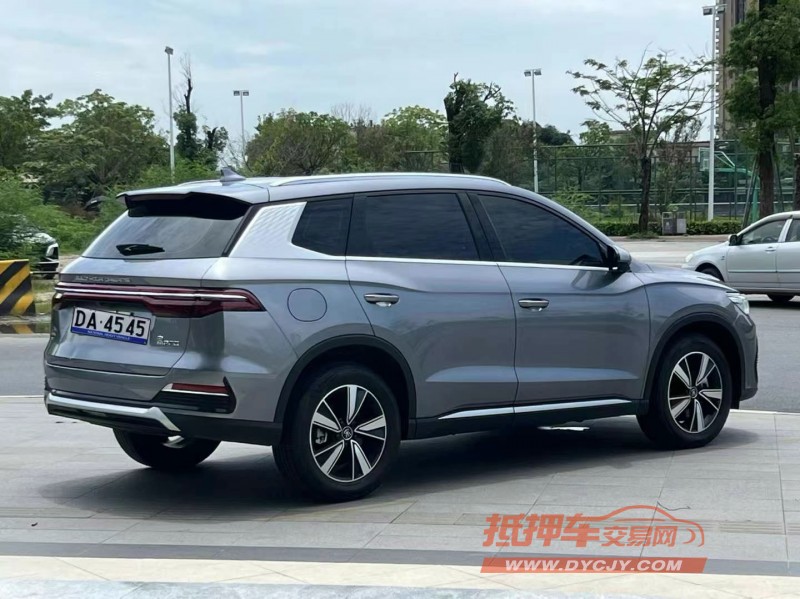 东莞23年比亚迪宋8