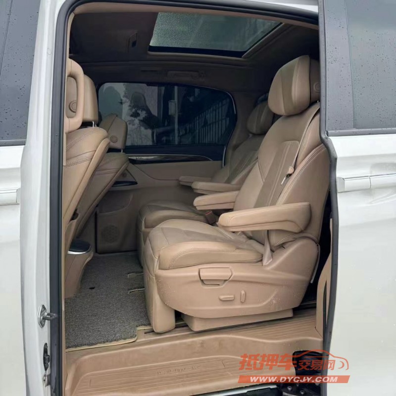 徐州19年别克GL84