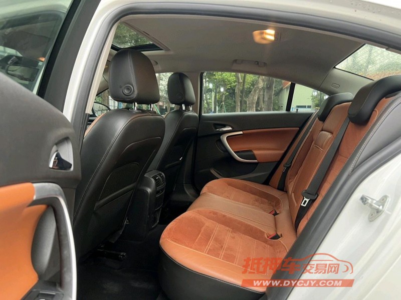 东莞17年别克君威5