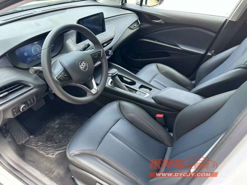 济宁24年别克微蓝8