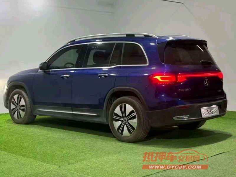 保定23年奔驰EQB7