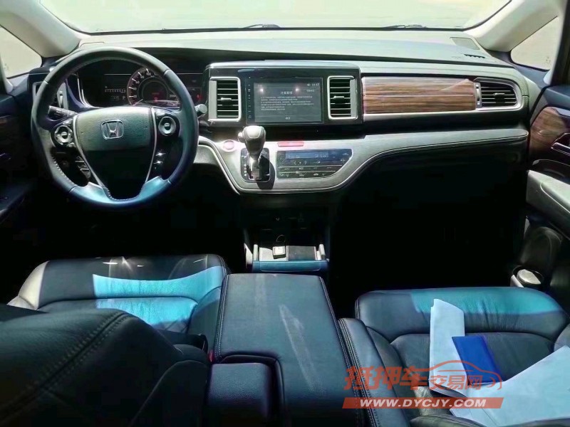 济宁18年本田艾力绅7