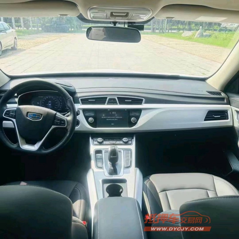 潍坊20年吉利博越4