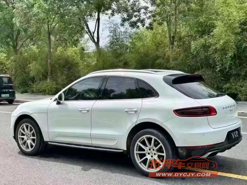 潍坊16年保时捷Macan5