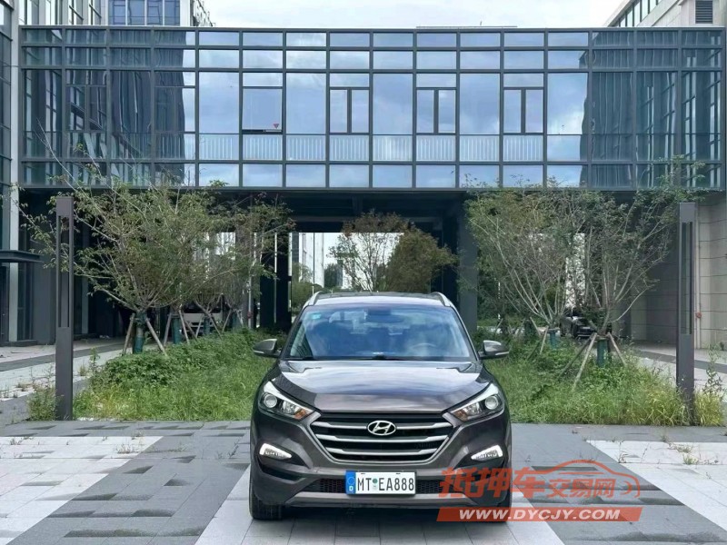 潍坊17年现代途胜1