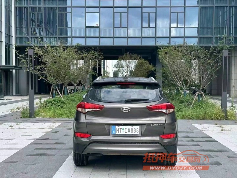 潍坊17年现代途胜6