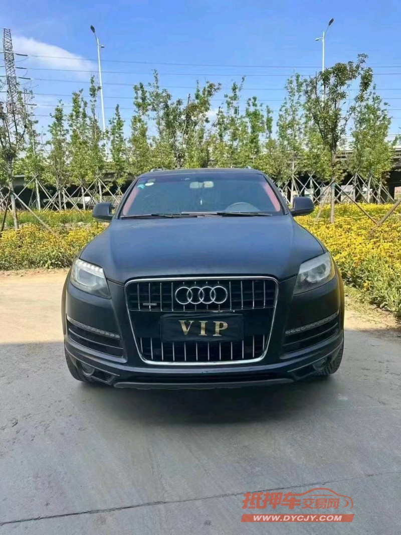 青岛11年奥迪Q71
