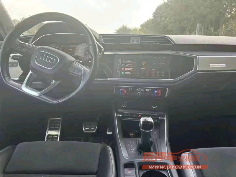 济南22年奥迪Q38