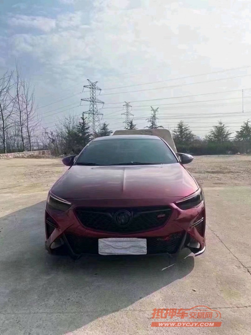 青岛18年别克君威1