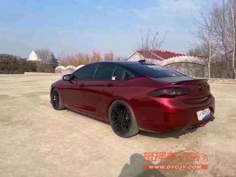 青岛18年别克君威5