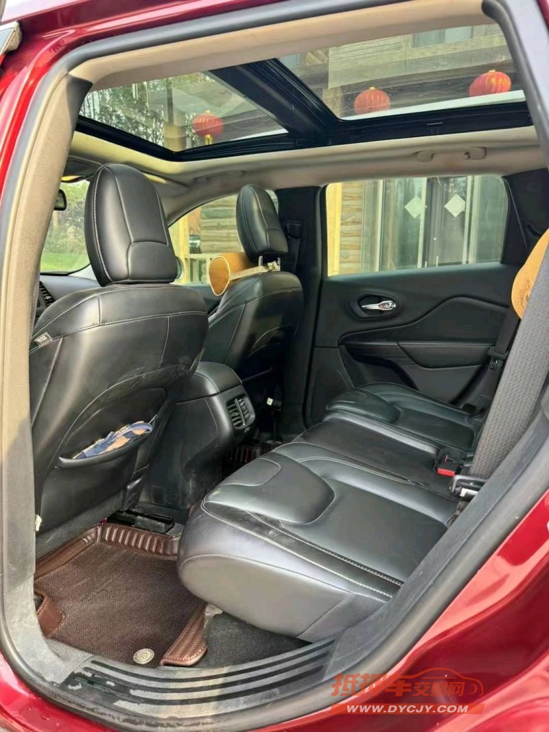 邢台16年Jeep自由光6