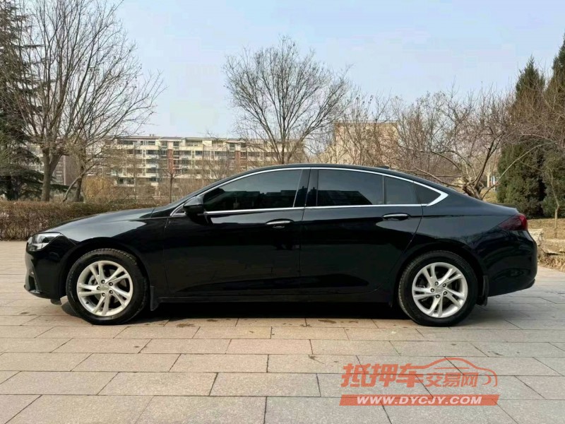 邢台23年别克君威8