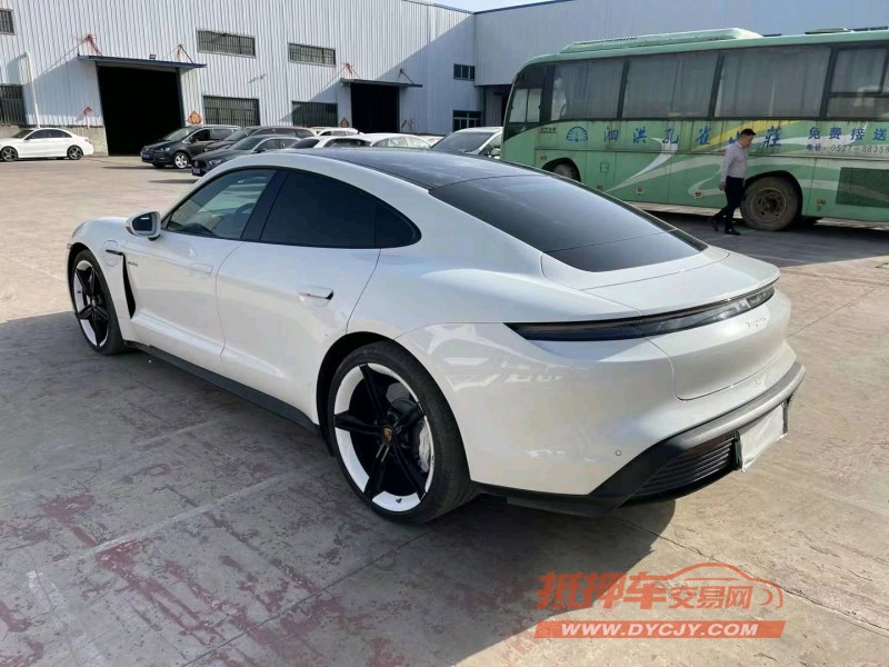 徐州21年保时捷Taycan8