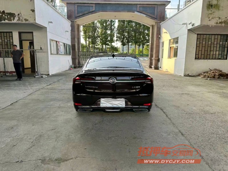 徐州22年别克君越9