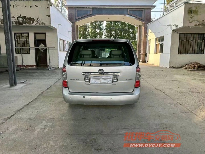 徐州16年别克GL89