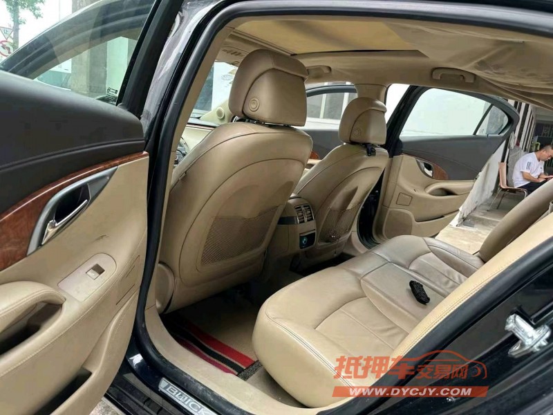 徐州13年别克君越8