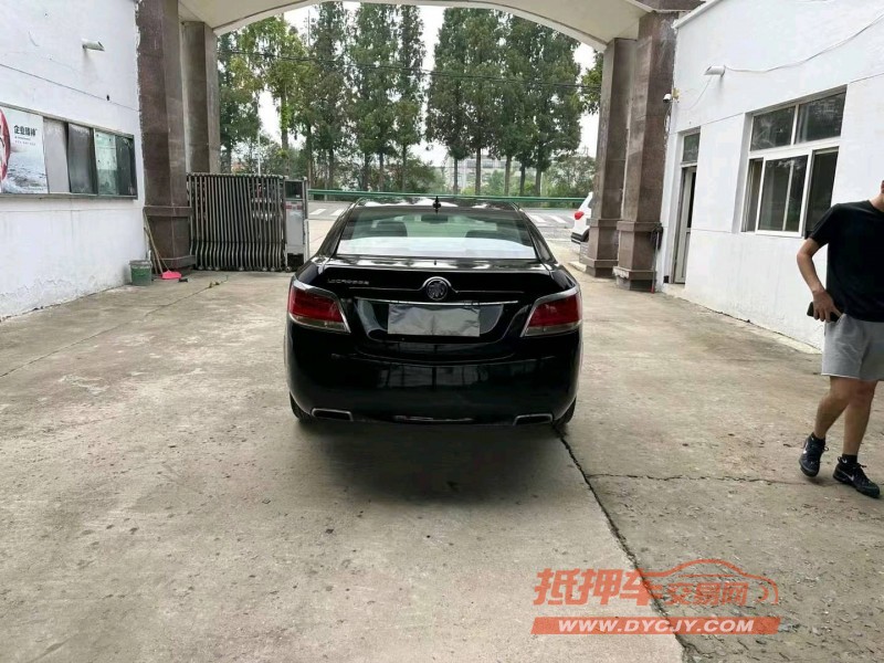 徐州13年别克君越9