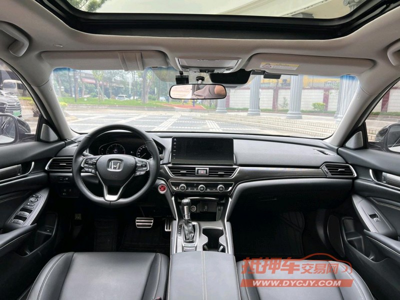东莞22年本田雅阁4