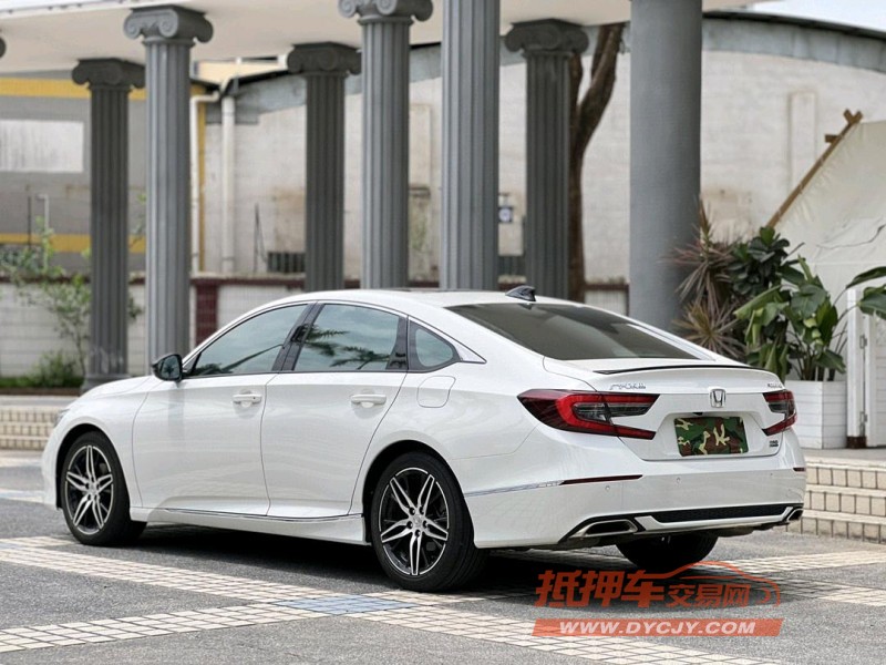 东莞22年本田雅阁7