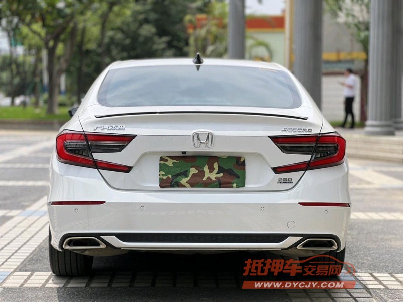 东莞22年本田雅阁9