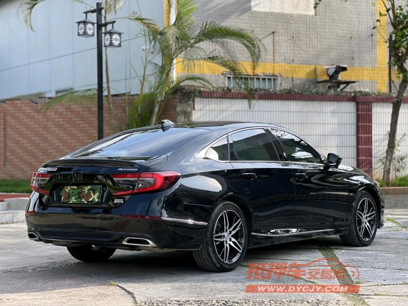 东莞23年本田雅阁8