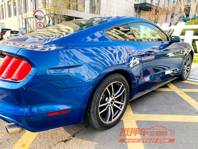 青岛17年福特野马3