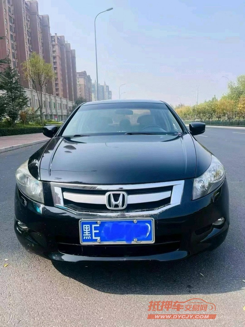 青岛10年本田雅阁1