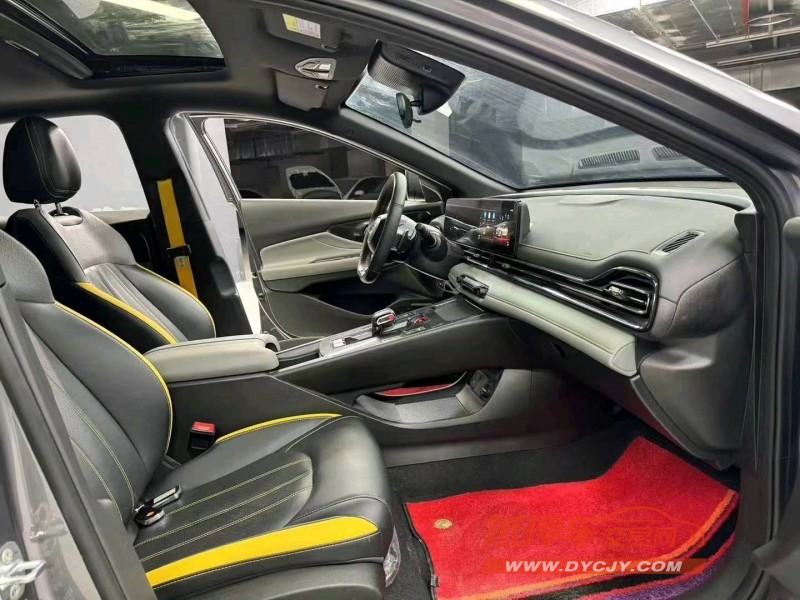 成都24年传祺影豹5