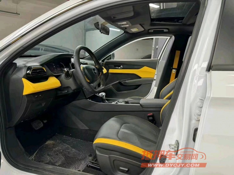 成都23年东风奕炫4