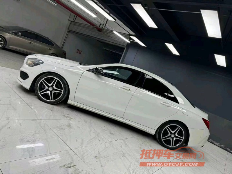 成都15年奔驰CLA2