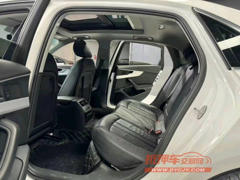 成都17年奥迪A4L7
