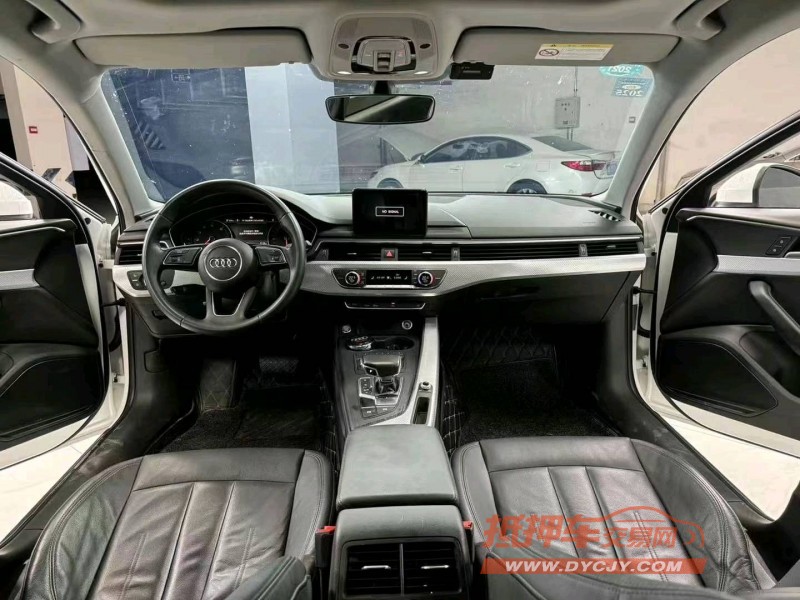 成都17年奥迪A4L8