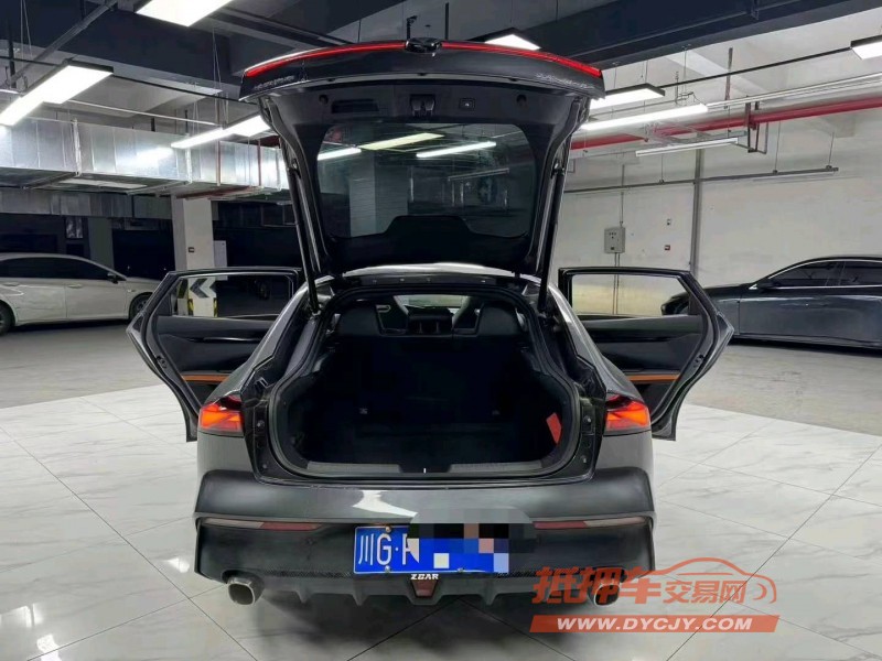 成都23年长安汽车UNI-V4