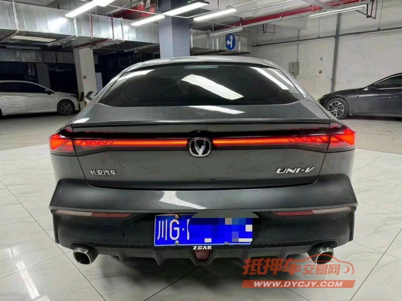 成都23年长安汽车UNI-V5