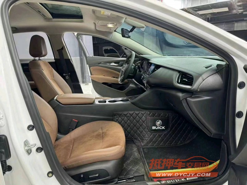 成都22年别克君威7