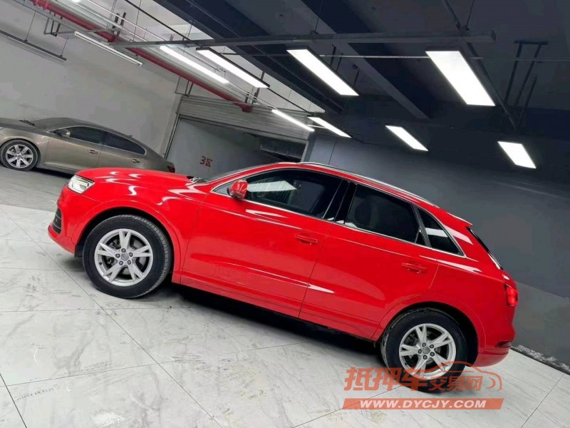 成都16年奥迪Q33