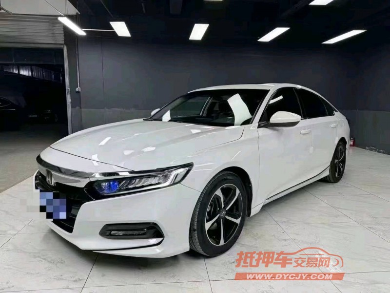 成都20年本田雅阁2