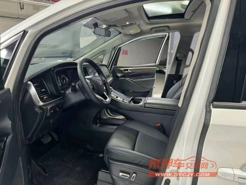 成都23年传祺M83