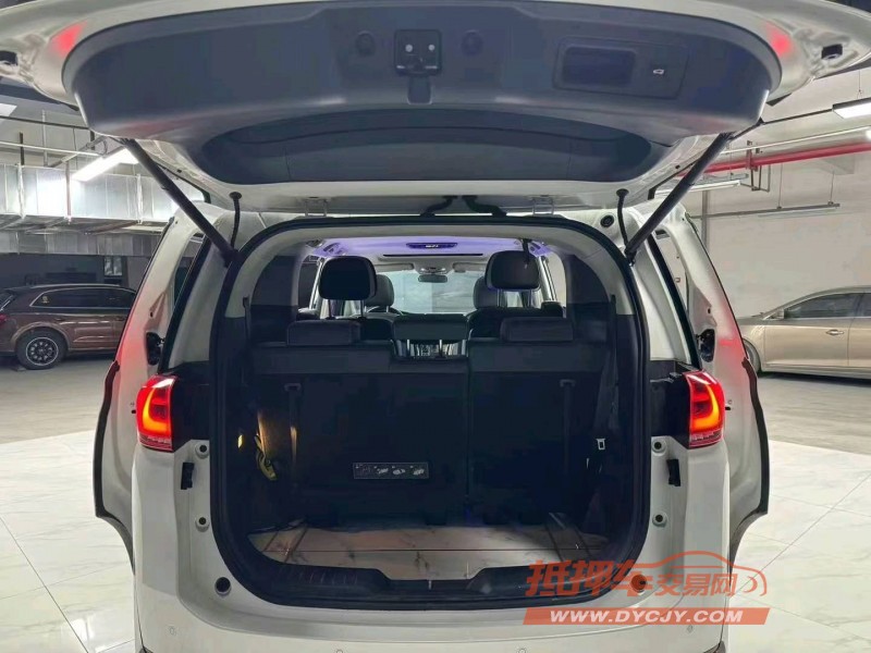 成都23年传祺M84