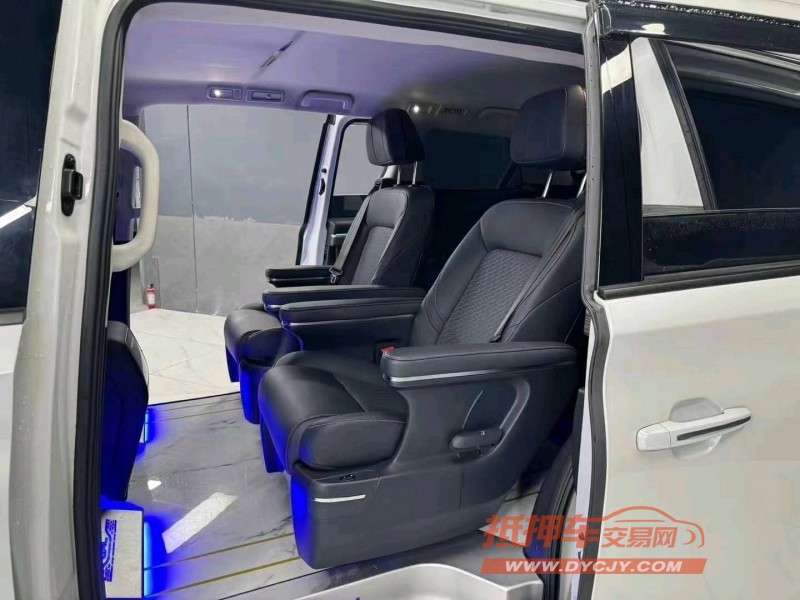 成都23年传祺M85