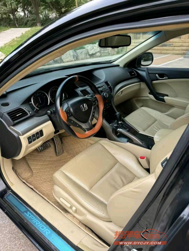 邢台12年本田思铂睿4