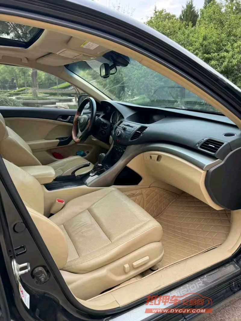 邢台12年本田思铂睿7