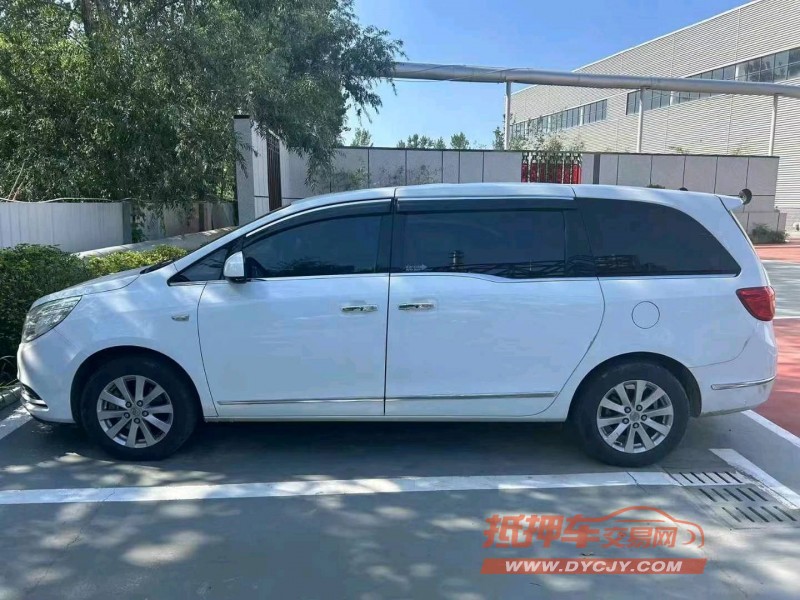 聊城18年别克GL82