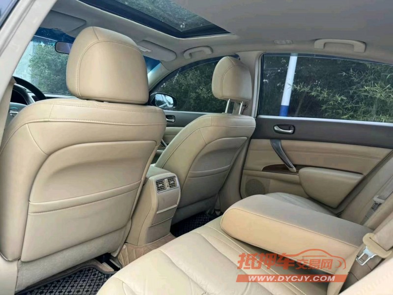 青岛12年日产天籁4