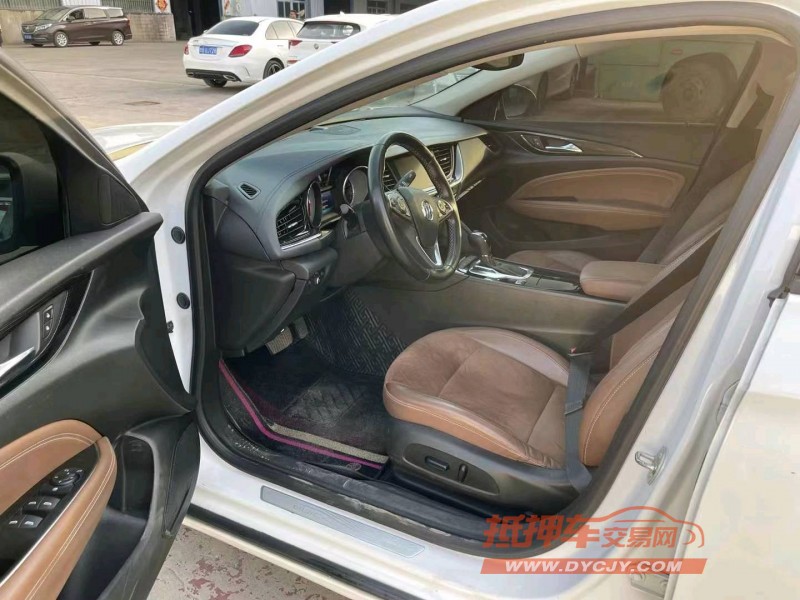 徐州19年别克君威6