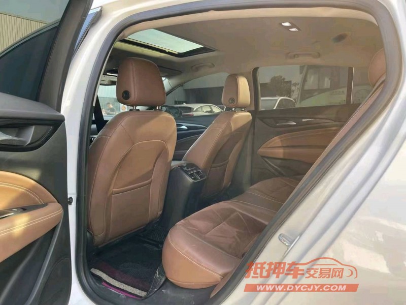 徐州19年别克君威7