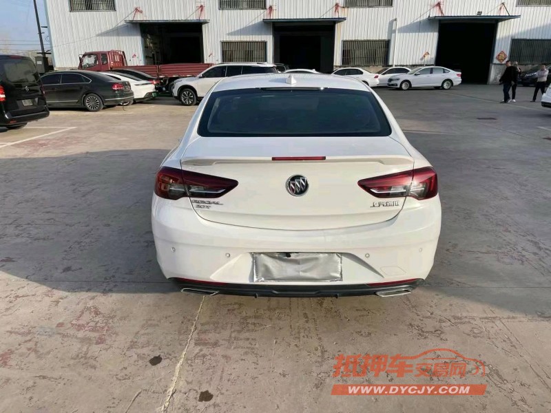 徐州19年别克君威9