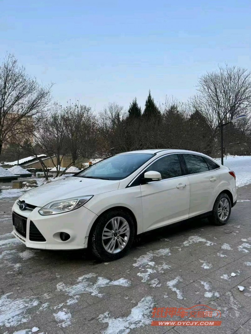 邢台14年福特福克斯2