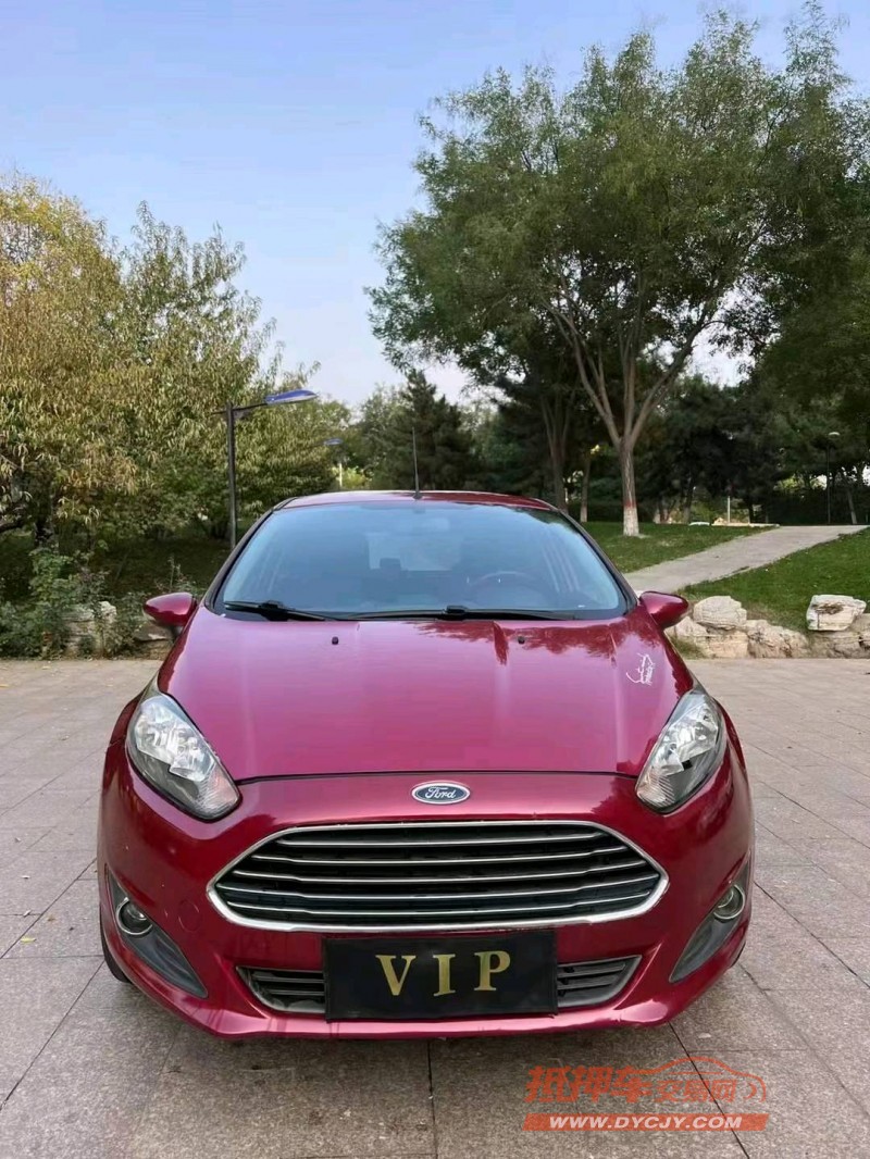 邢台14年福特嘉年华1